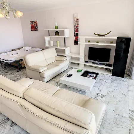 2, 3 And 4 Bedroom Sea View Forville 5 Mins From The Palais Apartment *
