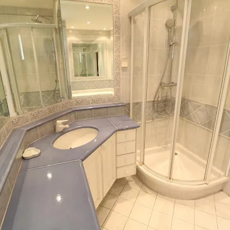 Apartment 2, 3 And 4 Bedroom Sea View Forville 5 Mins From The Palais *